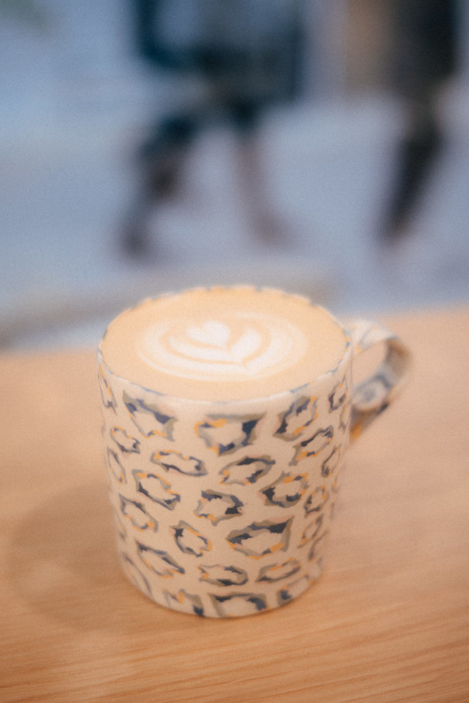 little flower COFFEEのカフェラテ