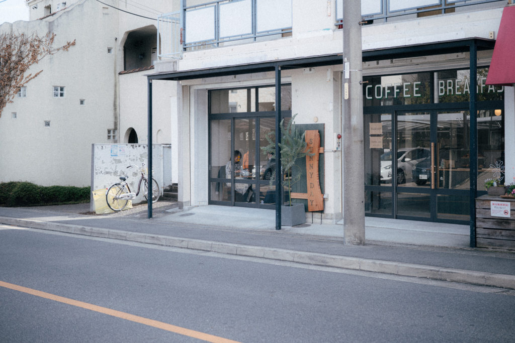 一社のカフェ SUNNY DAY coffee & breakfast